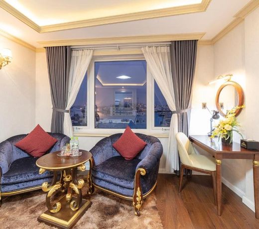 Queen T&T Dalat Hotel