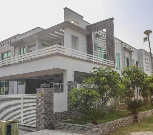 Monarch Residency