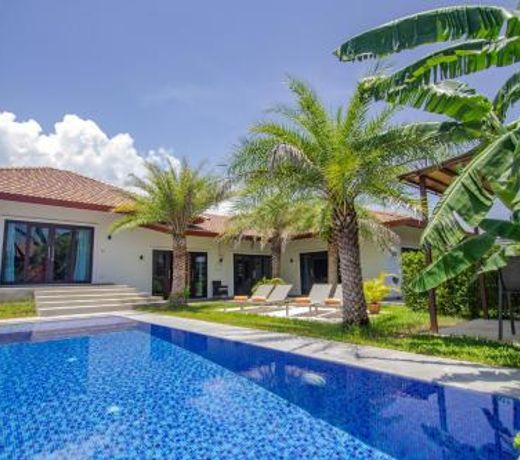 Intala Pool Villa by Aonanta Group