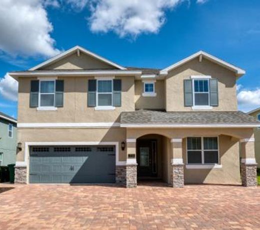 Chic Home with Mini Soccer Field & Golf near Disney - 7715F