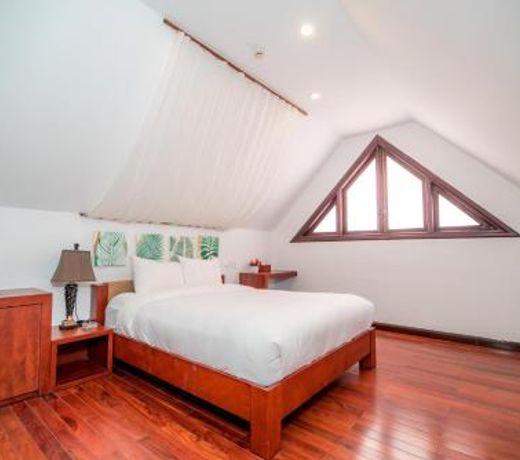 EMBLEMSEA Furama DA NANG Beach Villa