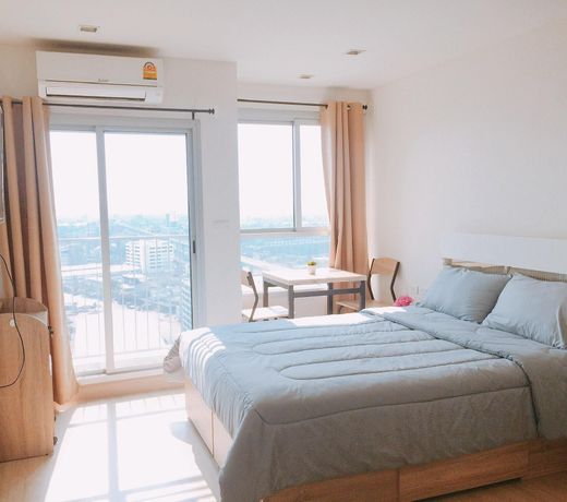 Pool Sky Condo @ MRT Sam Yak Bang Yai