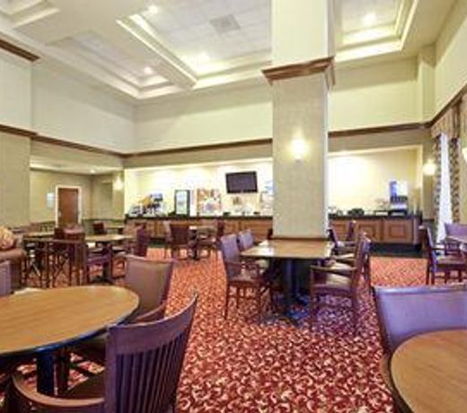 Holiday Inn Express Hotel & Su