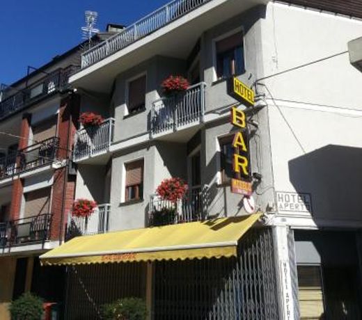 Dufour Hotel