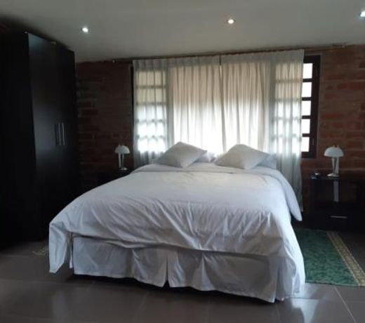El Pedron Hotel