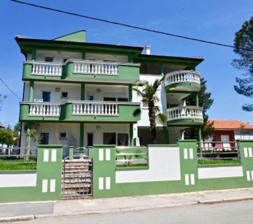 Apartments by the sea Sveti Filip i Jakov, Biograd - 14817