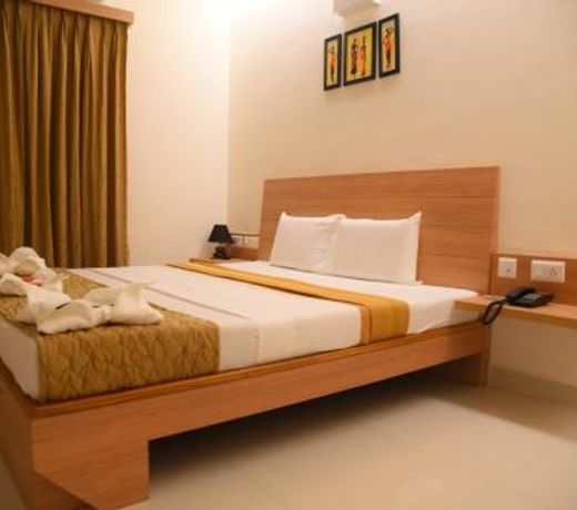 THE NEST COMPACT INN