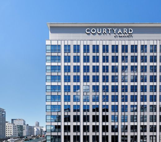 Courtyard by Marriott Osaka Honmachi