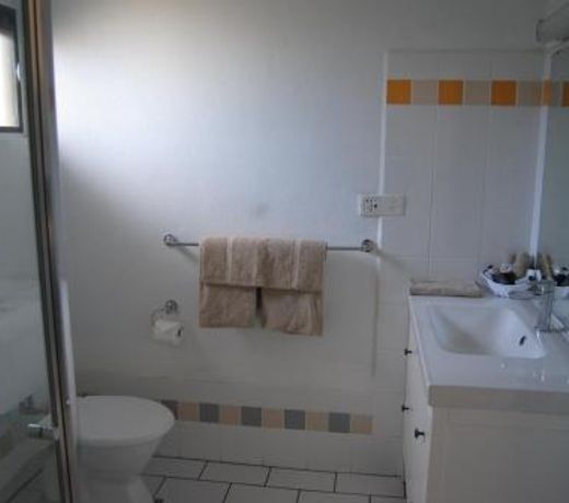 Airlie House Motor Inn