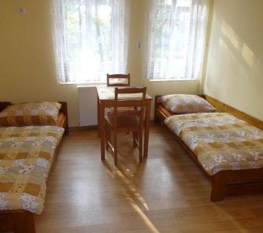 HOSTEL NOCLEGI BÄDZIN