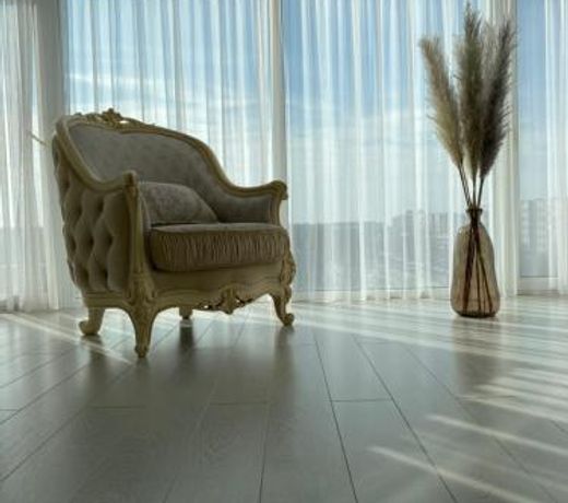 LUXURY APARTMENT'S CENTER