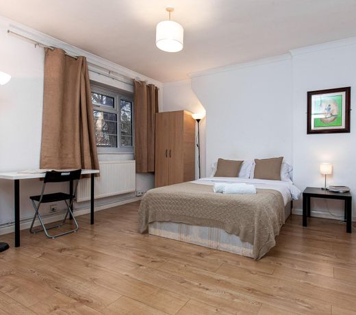 GREENLAND HOUSE - DELUXE GUEST ROOM 1