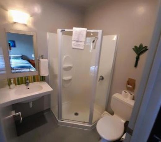 Piha Beachstay Accommodation