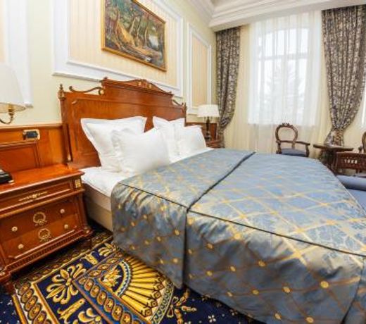 Parus Hotel