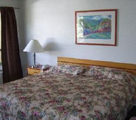 Hillsdale Inn