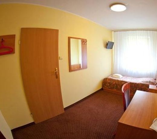 Hotel 3