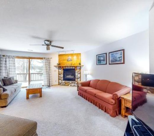 Edgewater Escape