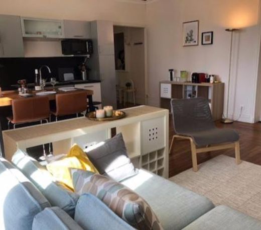 Loft en bord de Seine à Neuilly