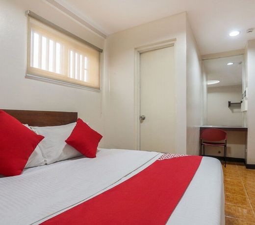 OYO 392 Midcon Apartelle