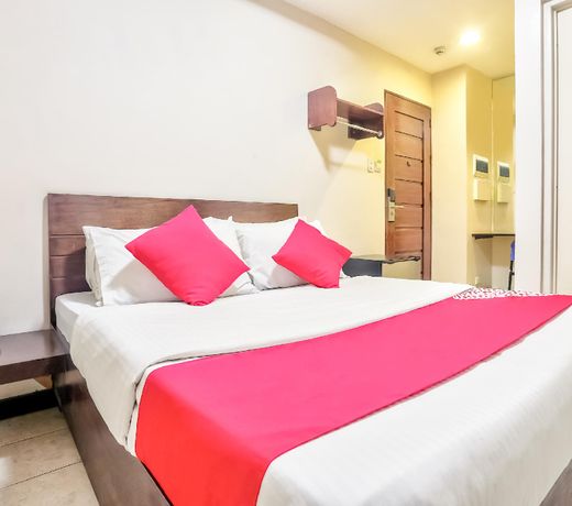 OYO 392 Midcon Apartelle