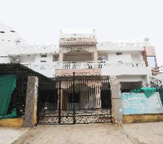 OYO 45552 Central Hotel