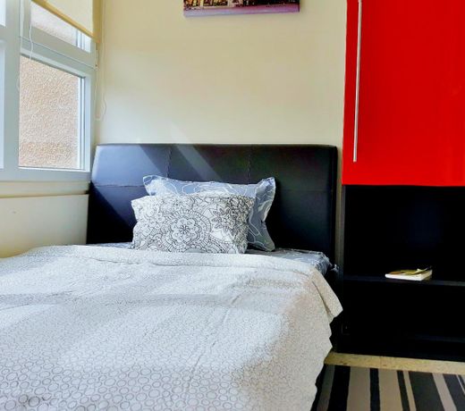 Sunny Apartment Larnaca