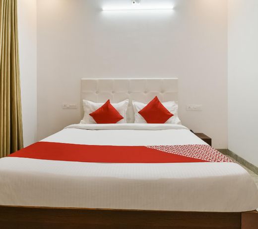 Hotel The Royal Palace