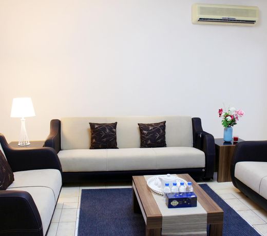 Glam Residences #5