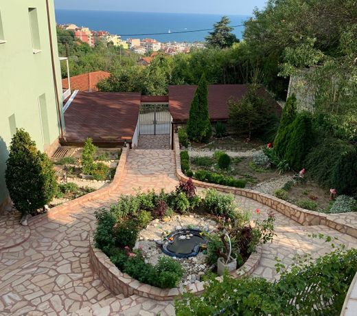 Sunray Guest House, Apartment with Lovely View