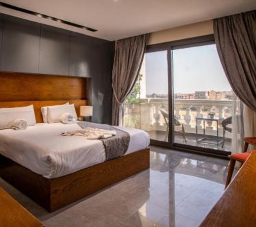 New Pyramids Eyes Hotel