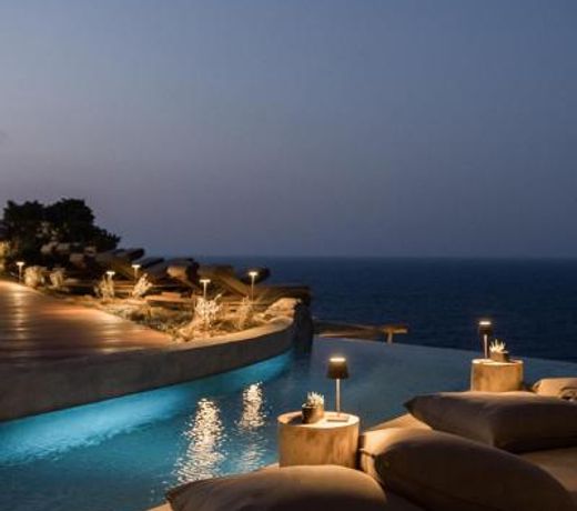 Acro Suites - A Wellbeing Resort
