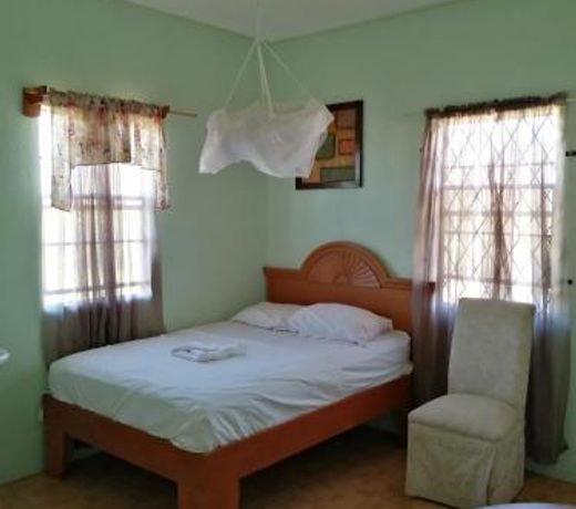 Ms. Holder's Comfort Villa