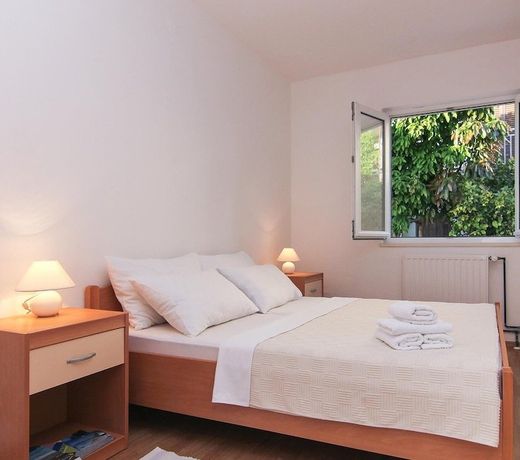 Apartments Villa Alex