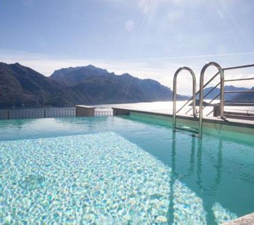 LookLake Suite Two