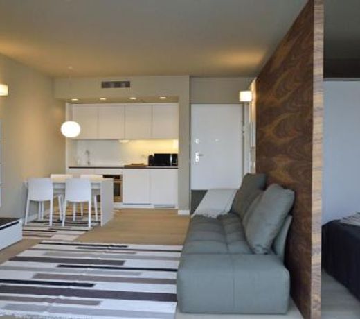 LookLake Suite One
