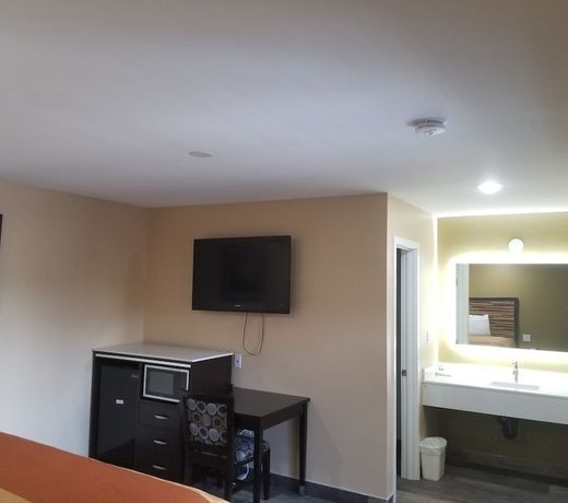 GAREY MOTEL