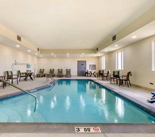 Comfort Inn & Suites Salina North