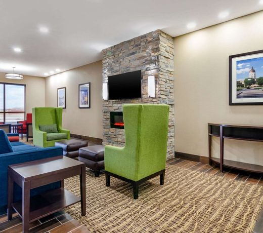 Comfort Inn & Suites Salina North