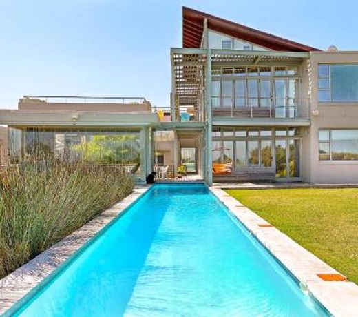 Atlantic Blue Villa at Pilots