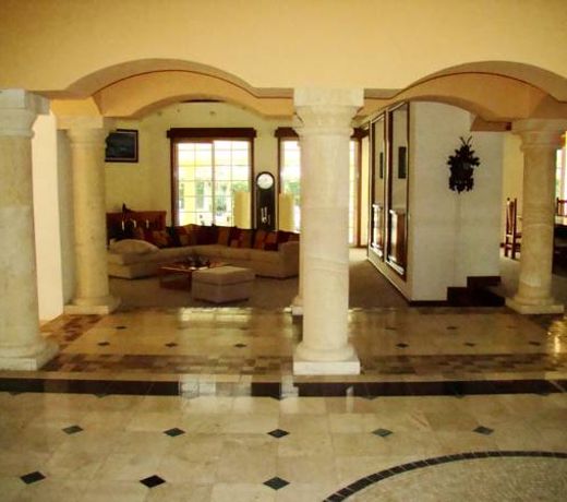 Hotel Esmeralda