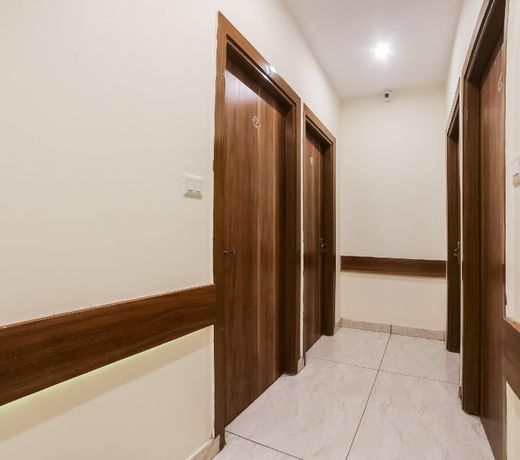 OYO 44643 Hotel Hn