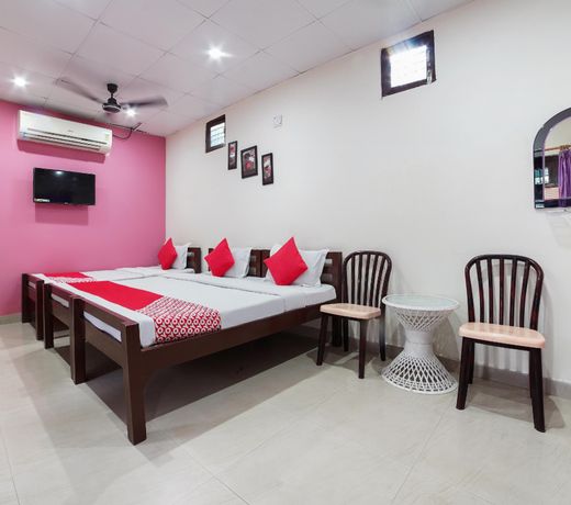 OYO 47629 Hotel Paawan Home Stay & Restaurant