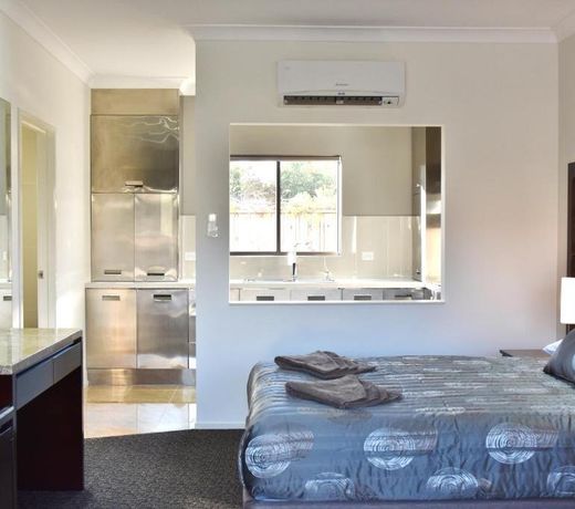 Western Downs Motor Inn