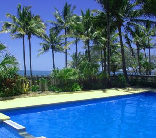 Sarina Beach Motel