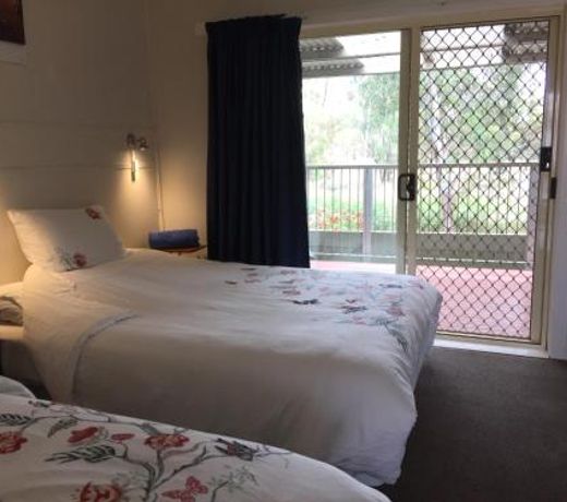 Donald Riverside Motel