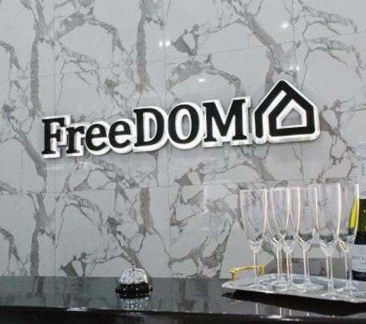 FreeDOM Premium Hotel