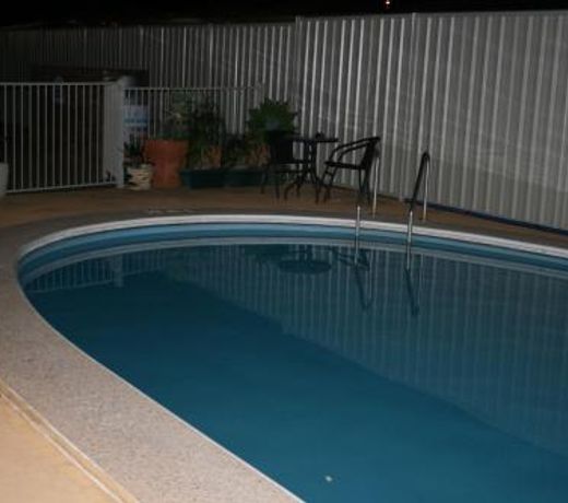 The Plains Motor Inn
