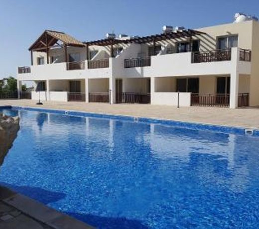 C5 Vanessa Poolside Apartment
