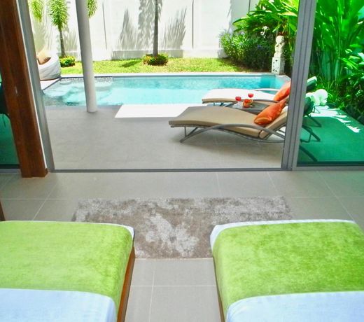 Rawai: New Pool Villa close to a beautiful beach