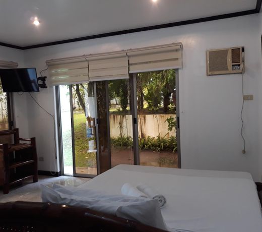 Shane Beach Resort
